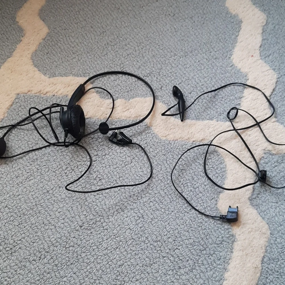 🗽 90s telecom headset
